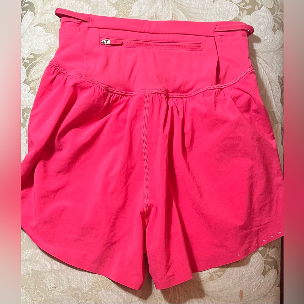 Lululemon road to trail 4’ shorts